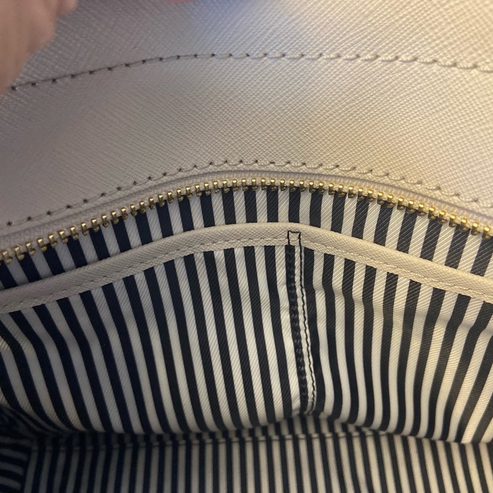 ♠️ Authentic Kate Spade Satchel - Picture 7 of 15